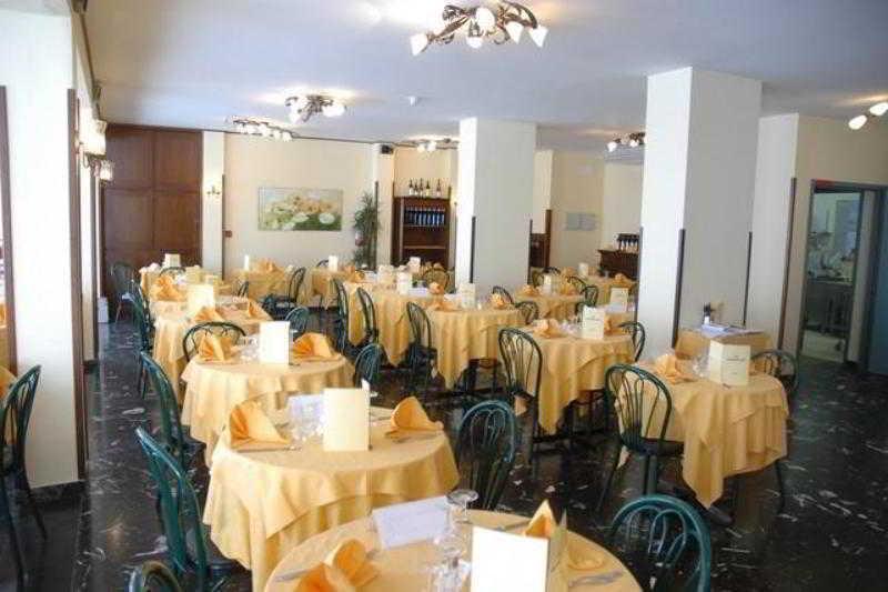 Hotel Touring 4*